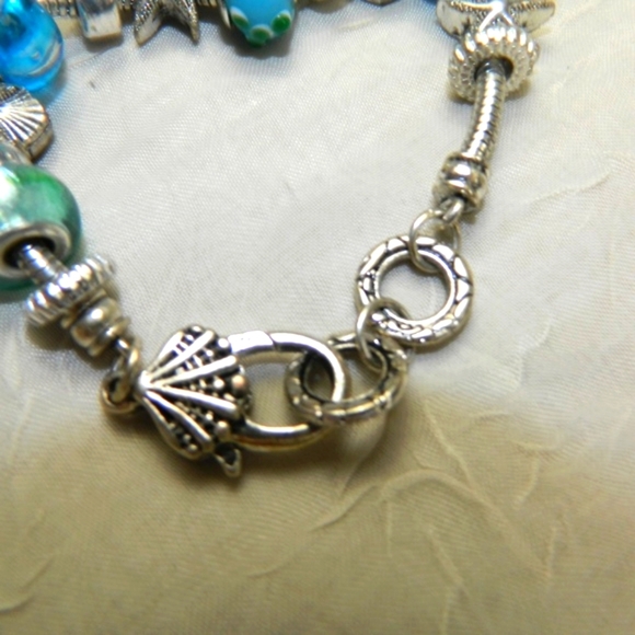 Sterling Silver Bracelet Charm Starfish Blue Glass Coastal Beachy - Picture 6 of 6